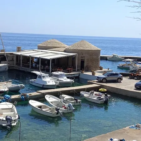 Appartement House Marina 30m From The Sea Sveta Nedelja (Hvar)